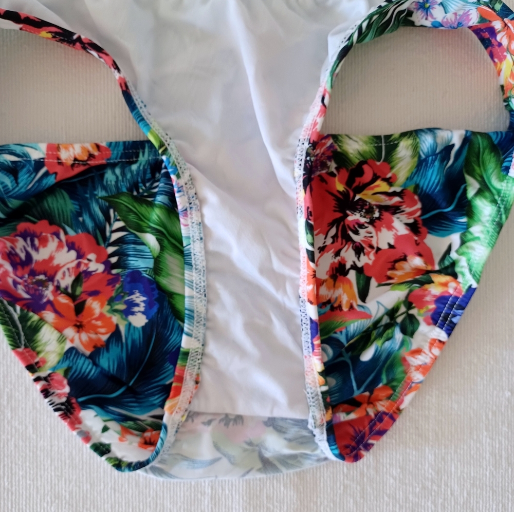 Venus Tropical Escape Bikini Bottom, Size 6 - Picture 7 of 8